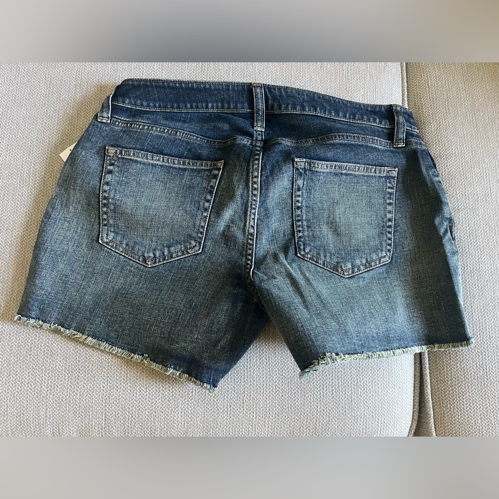 NWT Gap maternity jean shorts